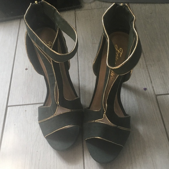 Forever Heels - Picture 3 of 7